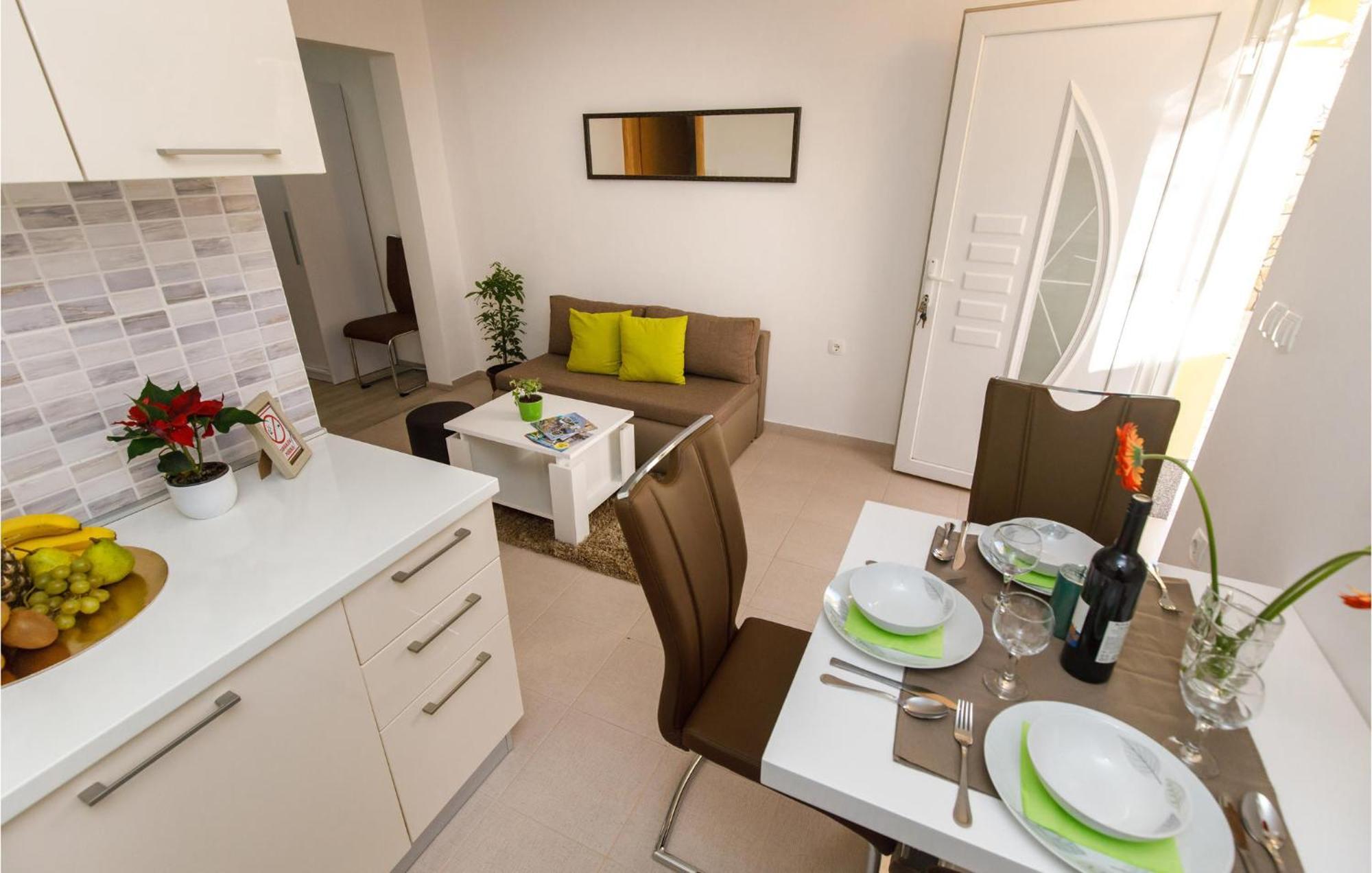 Gorgeous Home In Knin With Kitchen Kovacic Kültér fotó
