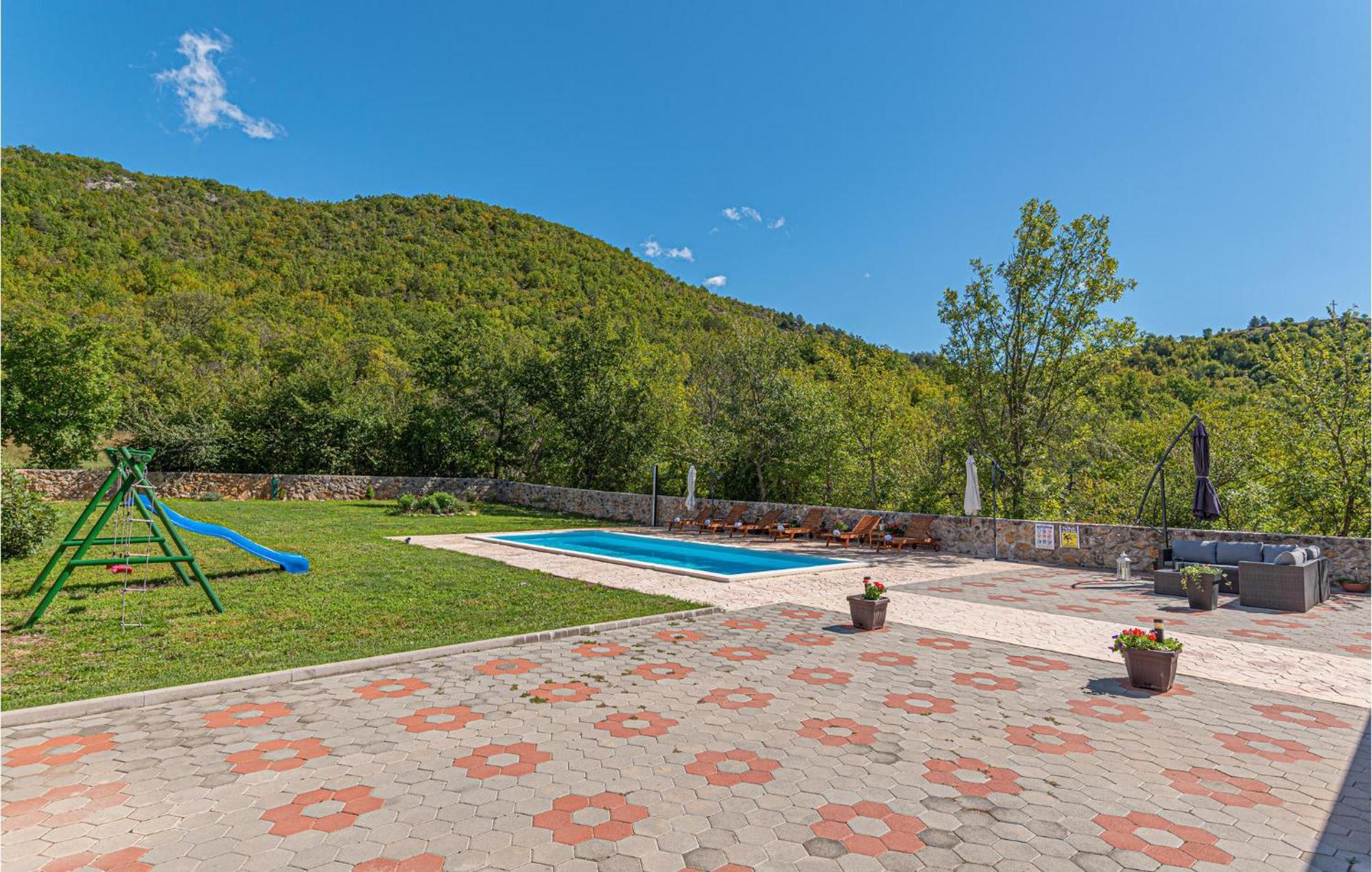 Gorgeous Home In Knin With Kitchen Kovacic Kültér fotó